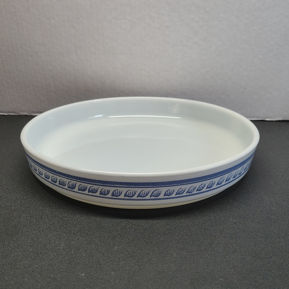 Pyrex Baking Dish Brittany 9.5in White Blue Vintage Casserole